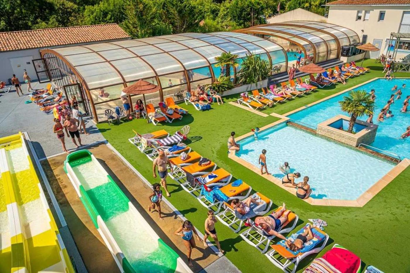 Camping 4 Etoiles - Parc Aquatique - Eei0Fi Saint-Georges-d'Oleron Exteriör bild