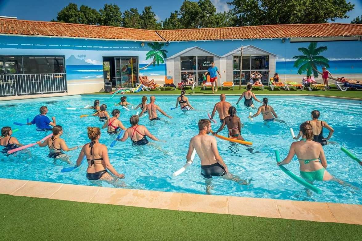 Camping 4 Etoiles - Parc Aquatique - Eei0Fi Saint-Georges-d'Oleron Exteriör bild