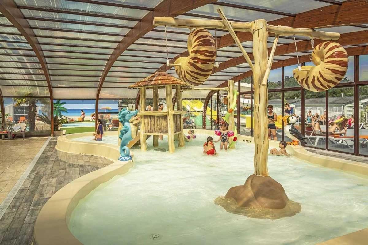 Camping 4 Etoiles - Parc Aquatique - Eei0Fi Saint-Georges-d'Oleron Exteriör bild